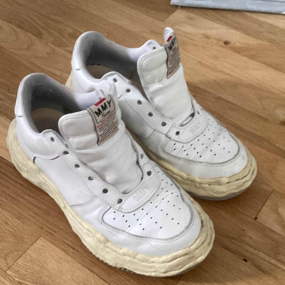 Madison Mihara Yasuhiro Wayne OG White Leather Sneakers. Size 10